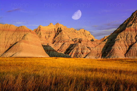 Badlands Sunset 2022-10-21 #1 with Moon